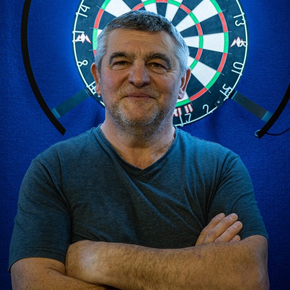 Tar Béla